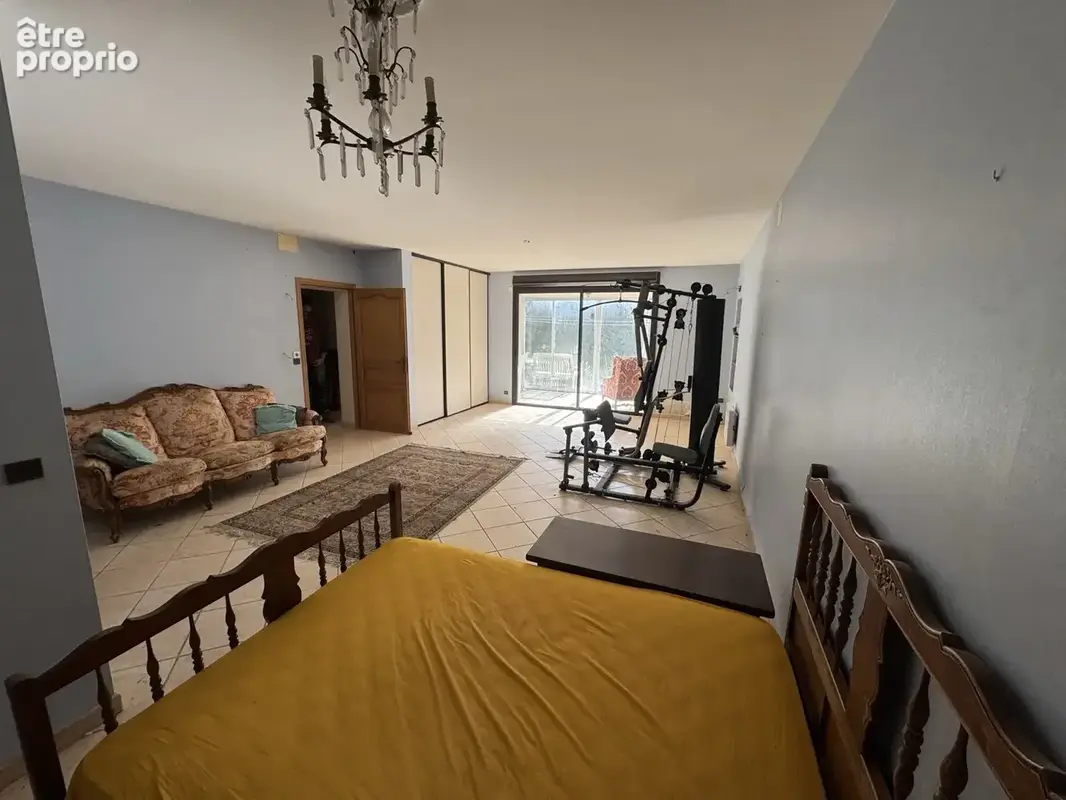 Opportunité rare à Saint Jean. Grande maison familiale de plus de 220 m2 habitable - photo 10