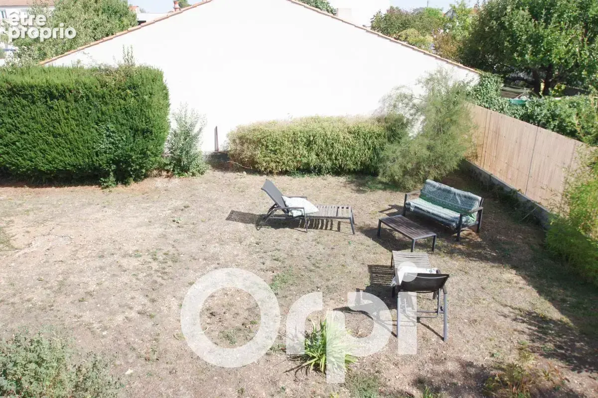 Aux portes de La Rochelle : superbe maison familiale rénovée avec grand jardin - photo 26