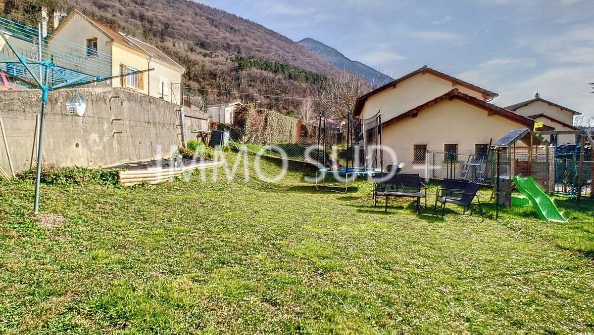 Maison à SAINT-GEORGES-DE-COMMIERS