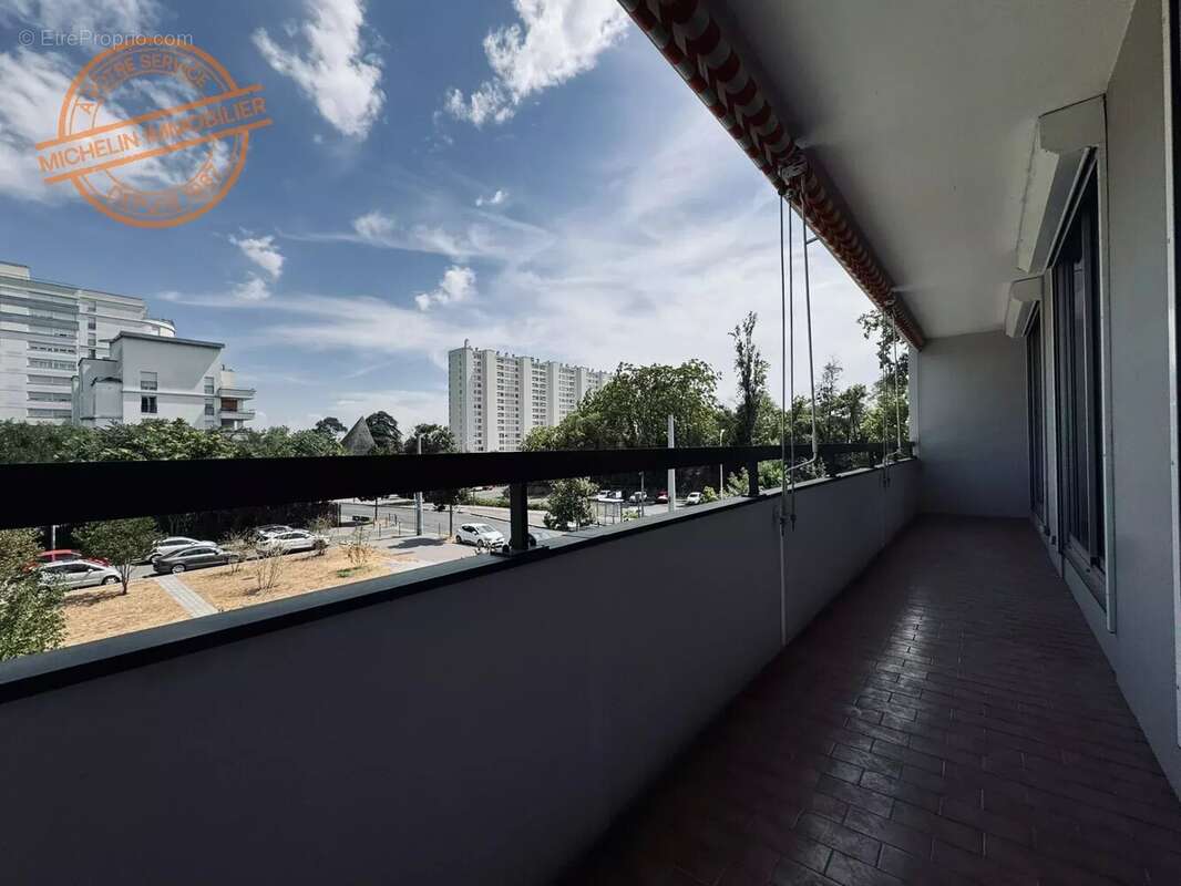 Appartement à LYON-9E