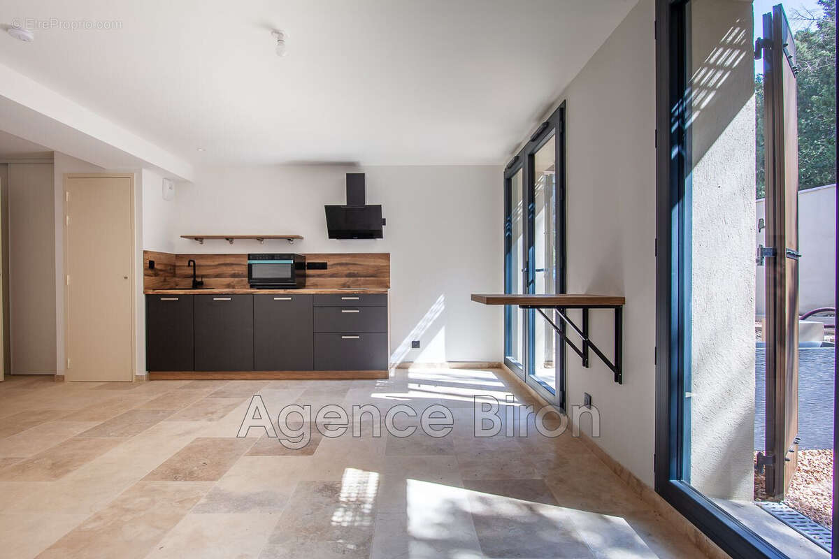 Appartement 31 m² à Aix-En-Provence  - photo 2