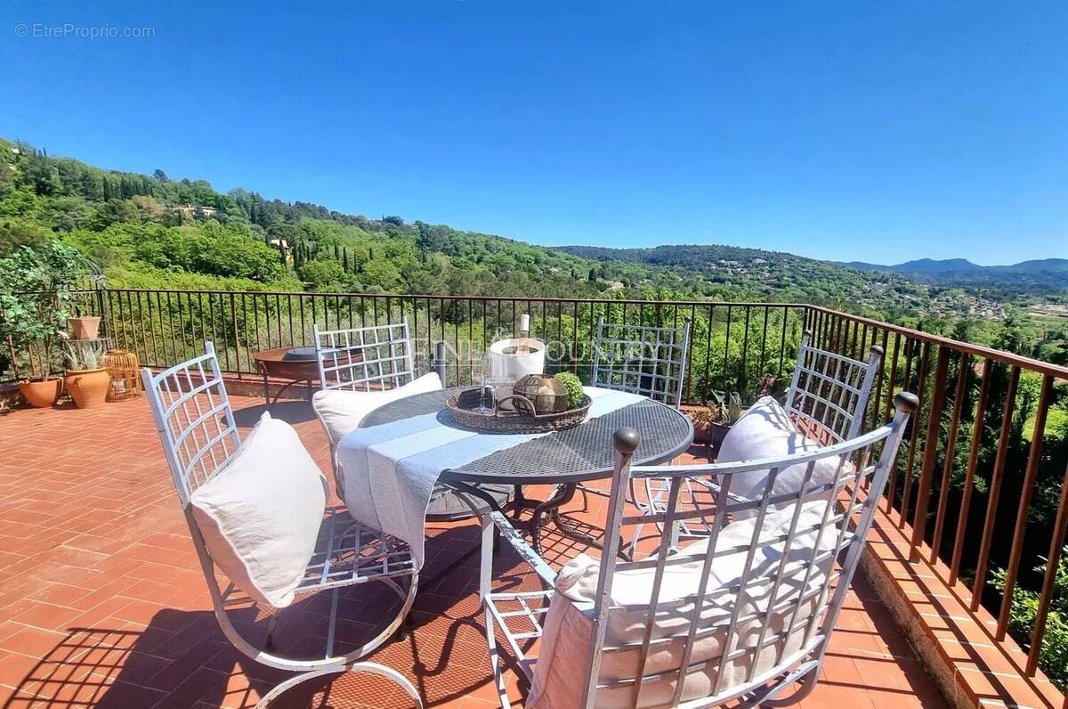 Maison à MONTAUROUX