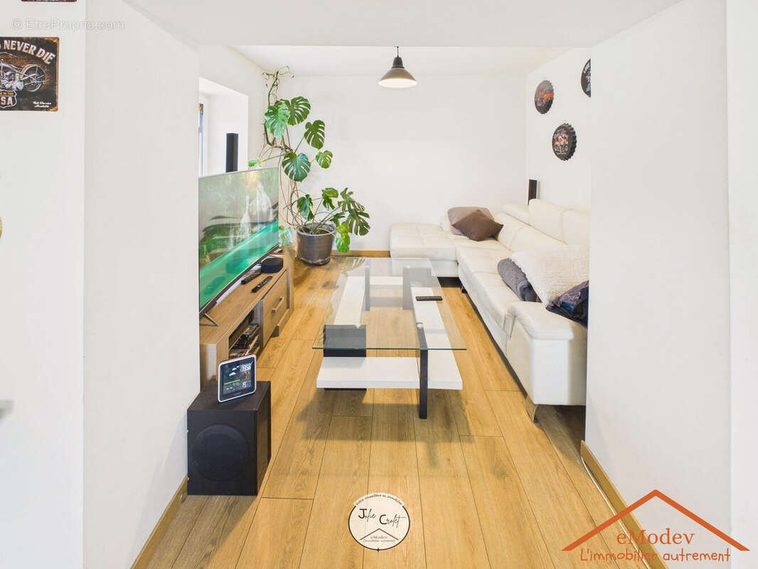 Maison 100 m² à Charmois-L'orgueilleux  - photo 7
