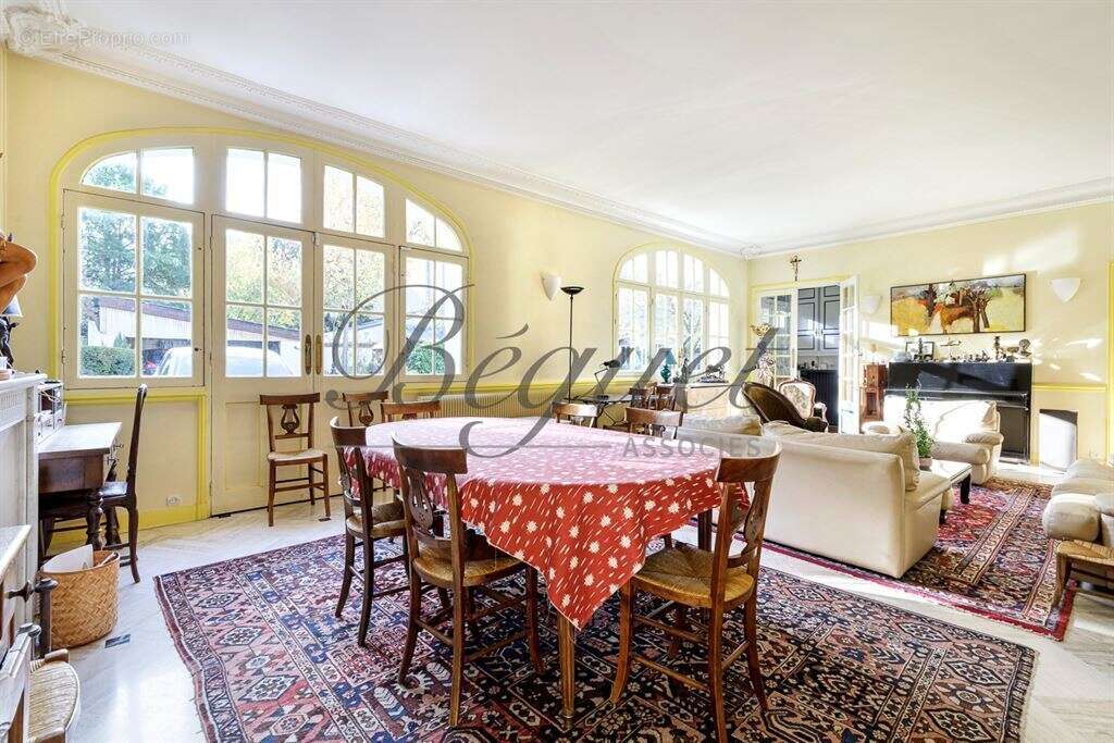 Maison à VAUCRESSON