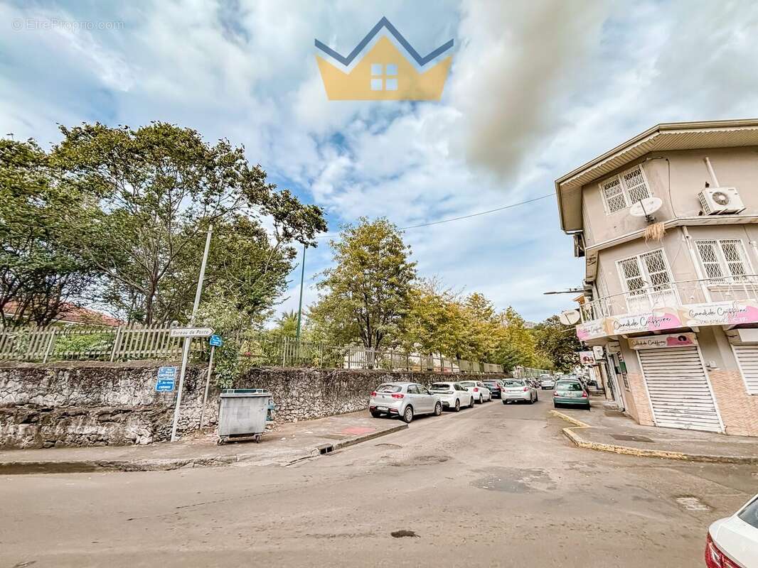 Commerce à FORT-DE-FRANCE