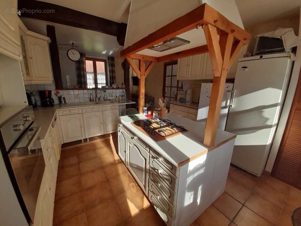 Maison à NEUVY-SAINT-SEPULCHRE