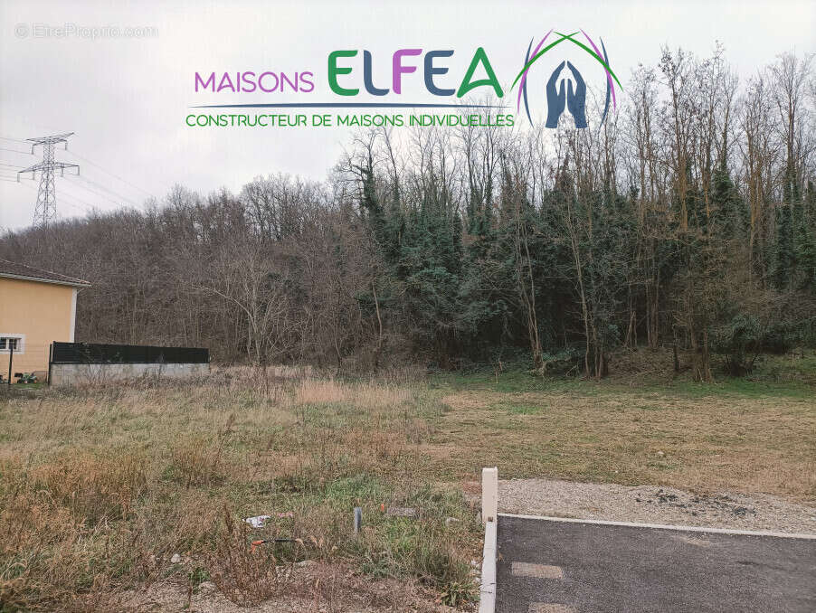 Terrain à SAINT-SORLIN-EN-VALLOIRE