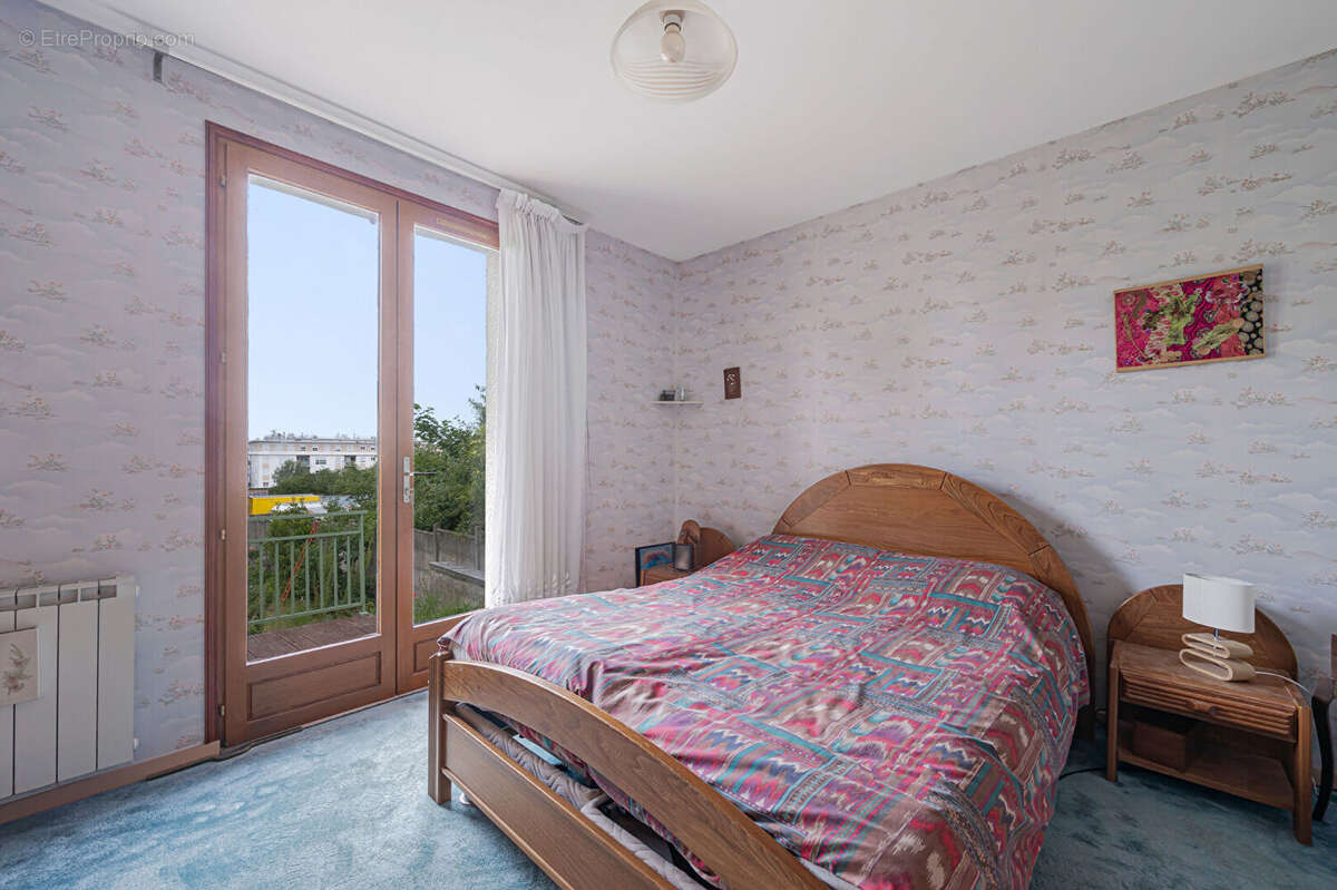 Maison avec grand jardin et terrasse - Calme et verdure - photo 10