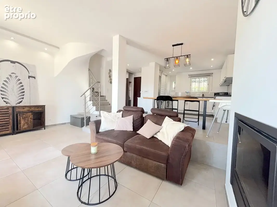 Maison à vendre 4 pièces MOUGINS (06) - photo 4