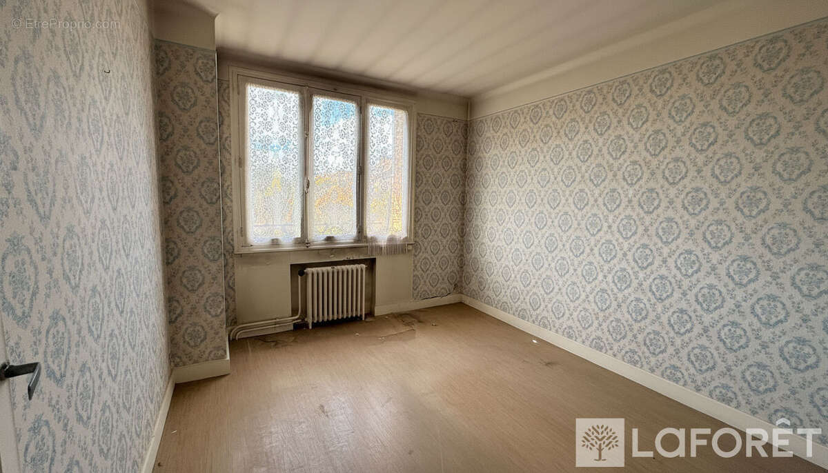 Maison à SAINTE-SAVINE