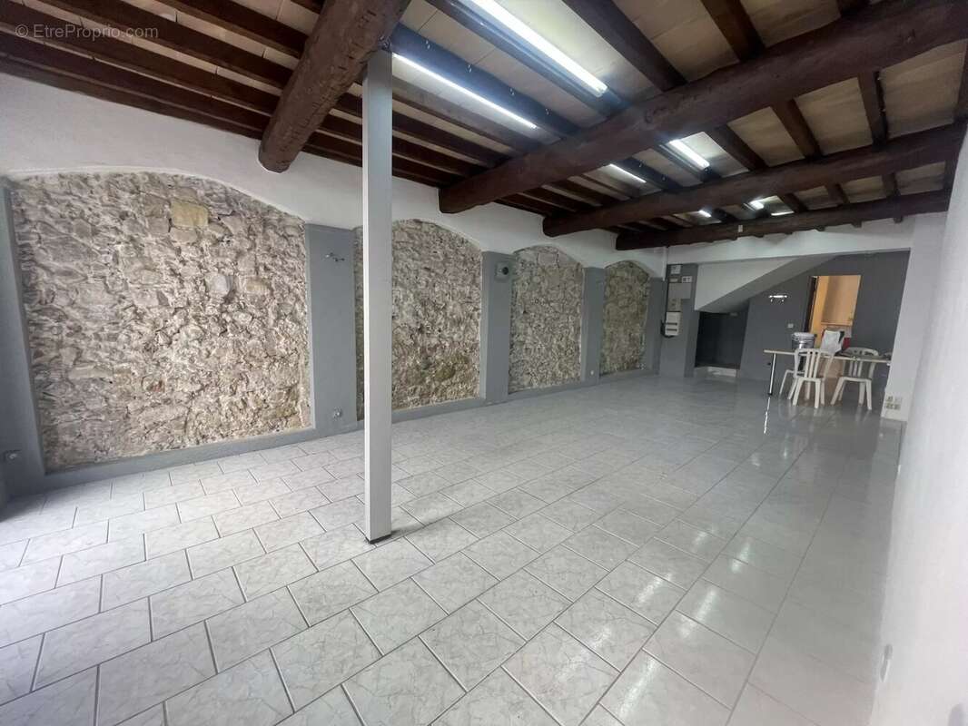 Commerce à LE CANNET