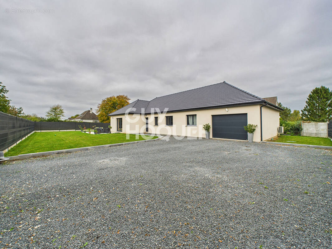 Maison à LA SAUSSAYE