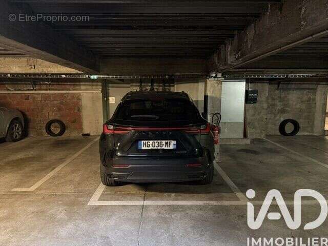 Photo 2 - Parking à NEUILLY-SUR-SEINE
