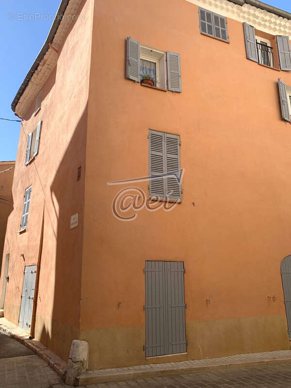 Appartement à SAINT-MAXIMIN-LA-SAINTE-BAUME