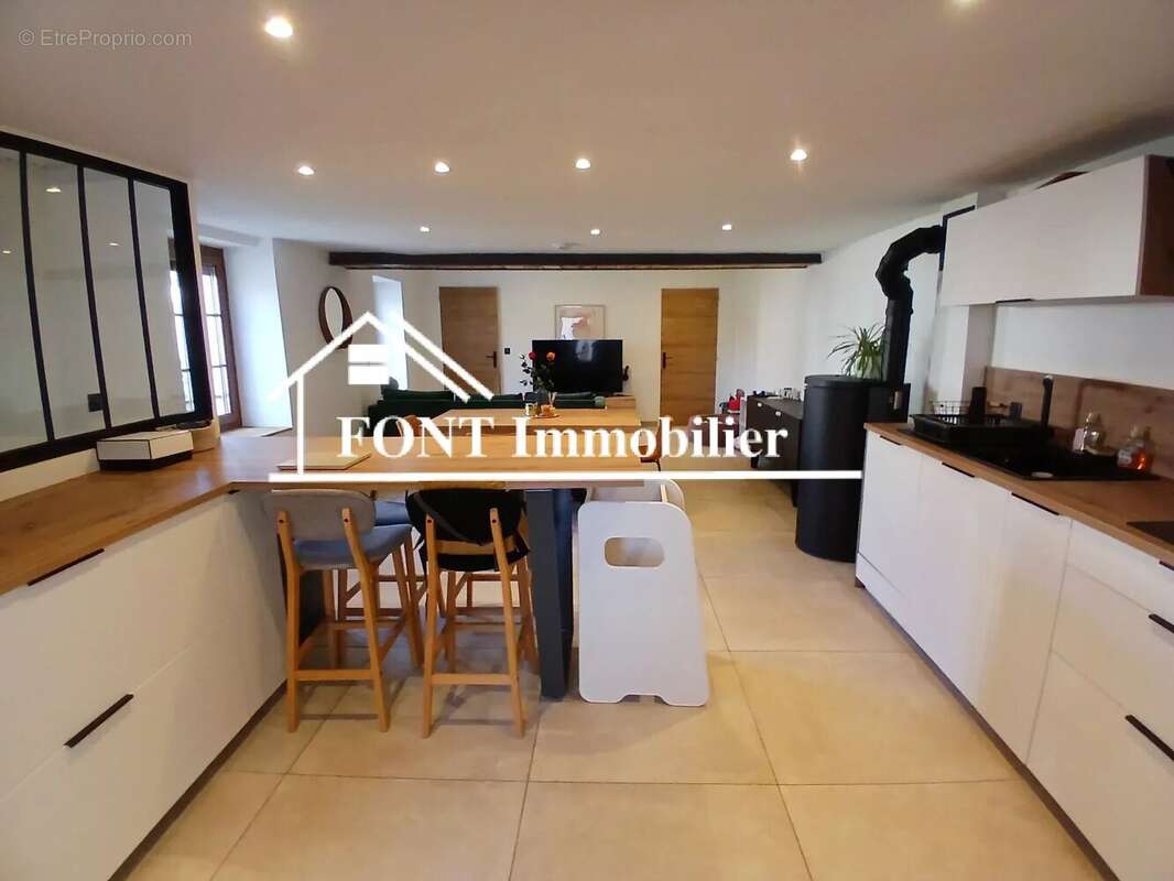 Maison à SAINT-MARTIN-LA-PLAINE