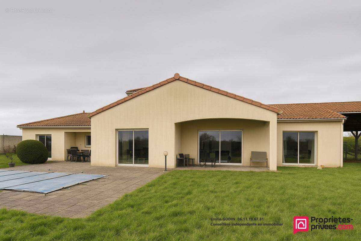 Maison à MAULEVRIER