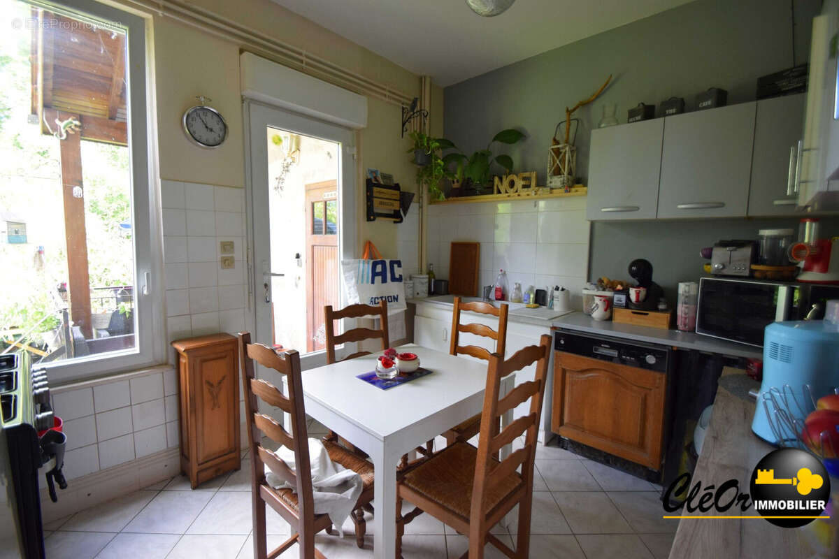 Maison 91 m² à Pontailler-Sur-Saone  - photo 4