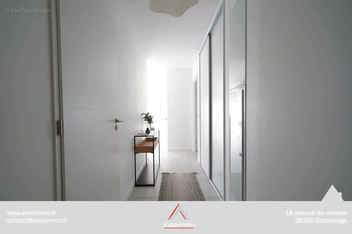 Appartement à SAINT-MARTIN-D'HERES
