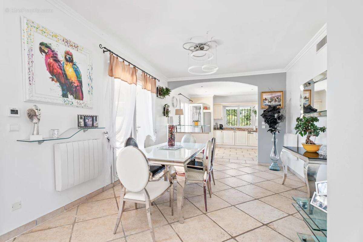 Maison à MOUANS-SARTOUX