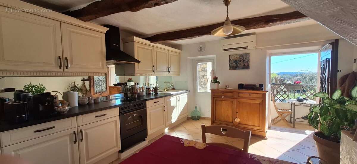 Maison à ROQUEFORT-LES-PINS