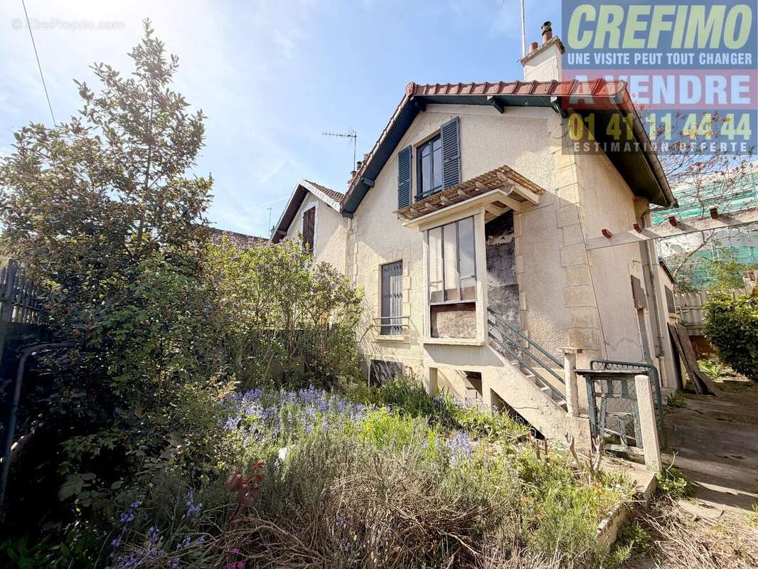 Maison à ASNIERES-SUR-SEINE