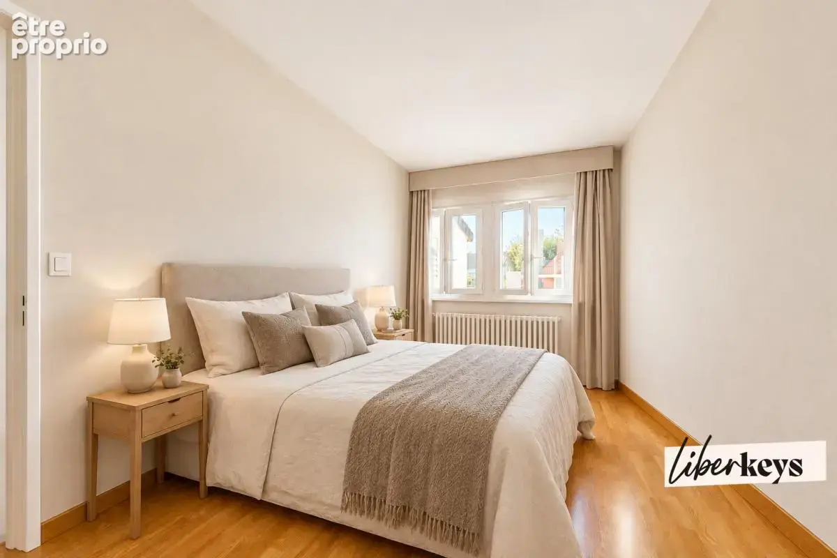 Plaisir – Maison familiale de plain-pied - 5 pièces - 120 m² au sol avec jardin et garage, proche gare - photo 18