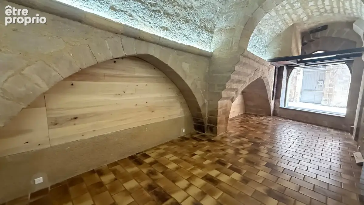 Un local commercial d'exception au coeur historique de Figeac - photo 5