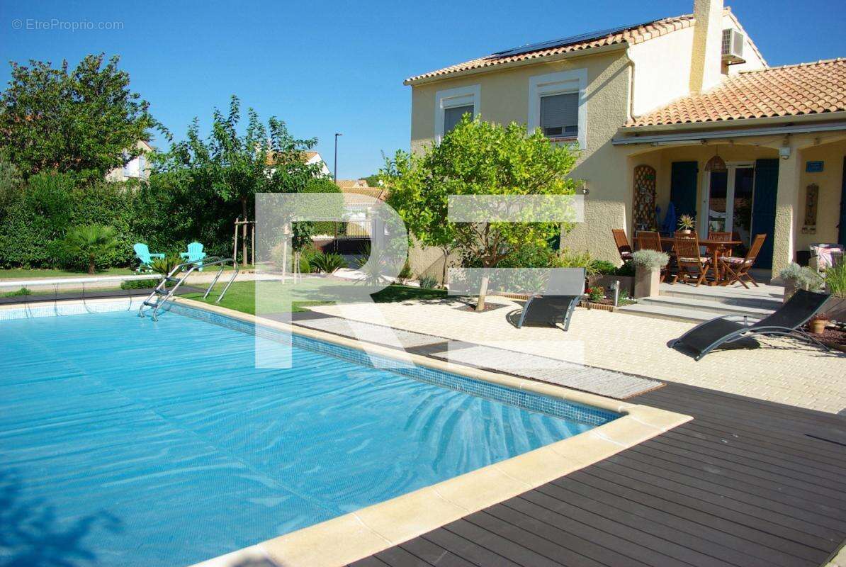 Maison à CLARENSAC