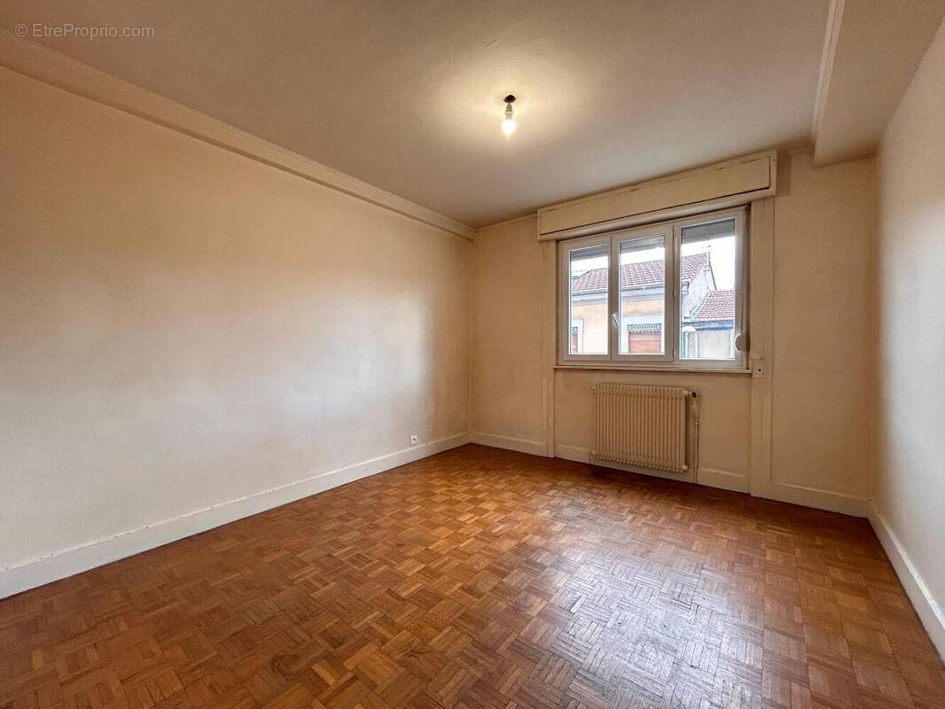   - Appartement à LYON-3E