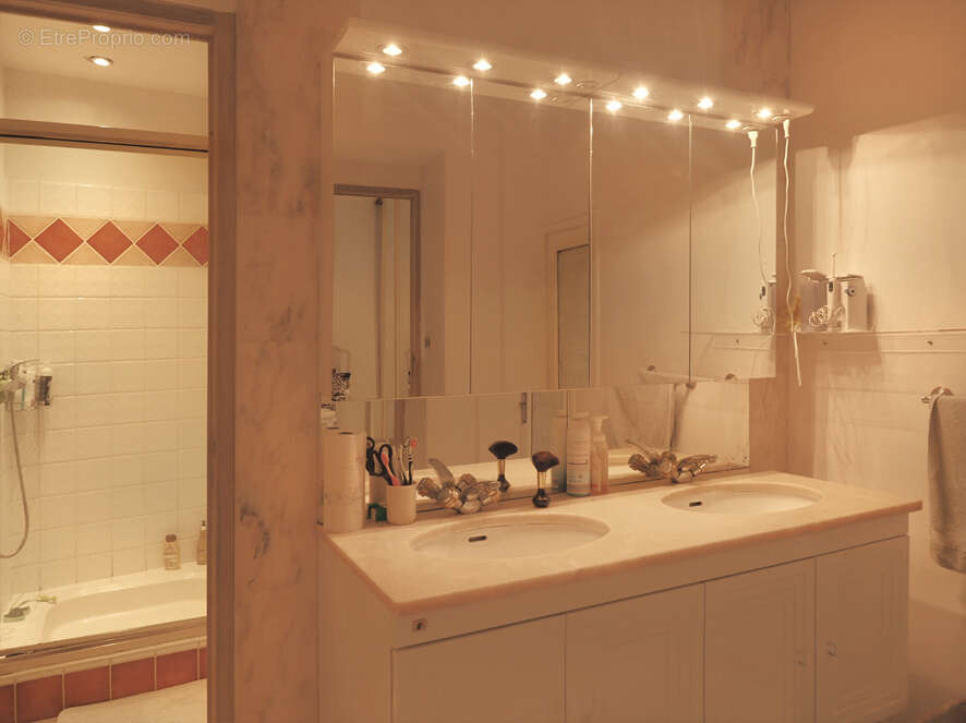 Appartement à APT