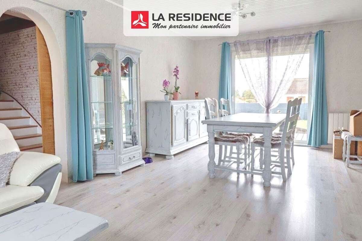 Maison à ANET