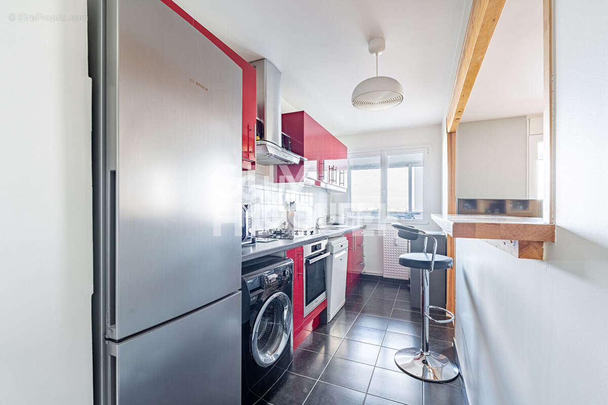 Appartement à GENNEVILLIERS
