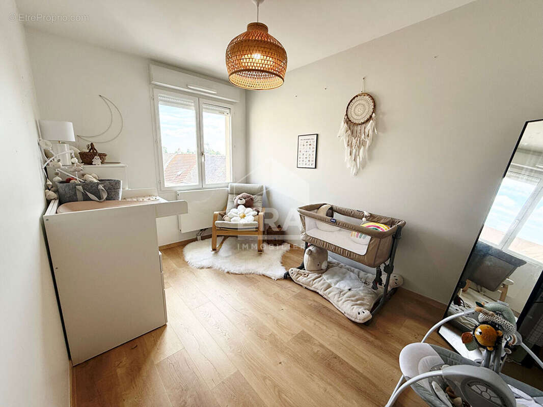 Appartement à BRIE-COMTE-ROBERT