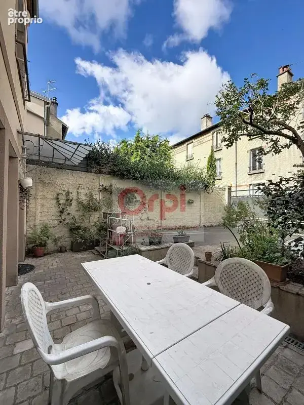 ISSY ST-ETIENNE Maison 5 pièces 4 chambres 133 m² - photo 18