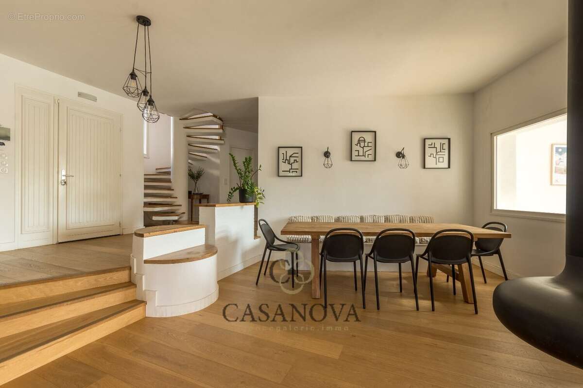 Maison à CASTELNAU-LE-LEZ