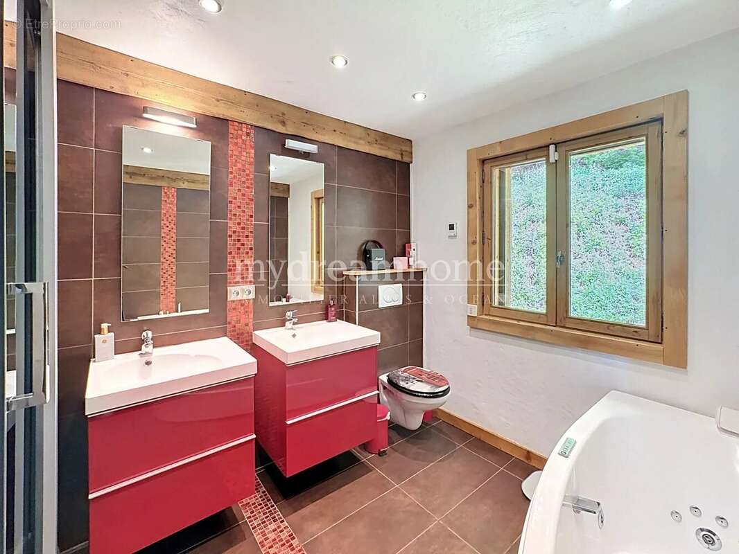 Chalet confortable de 340m², centre de Flumet (73590) - photo 17
