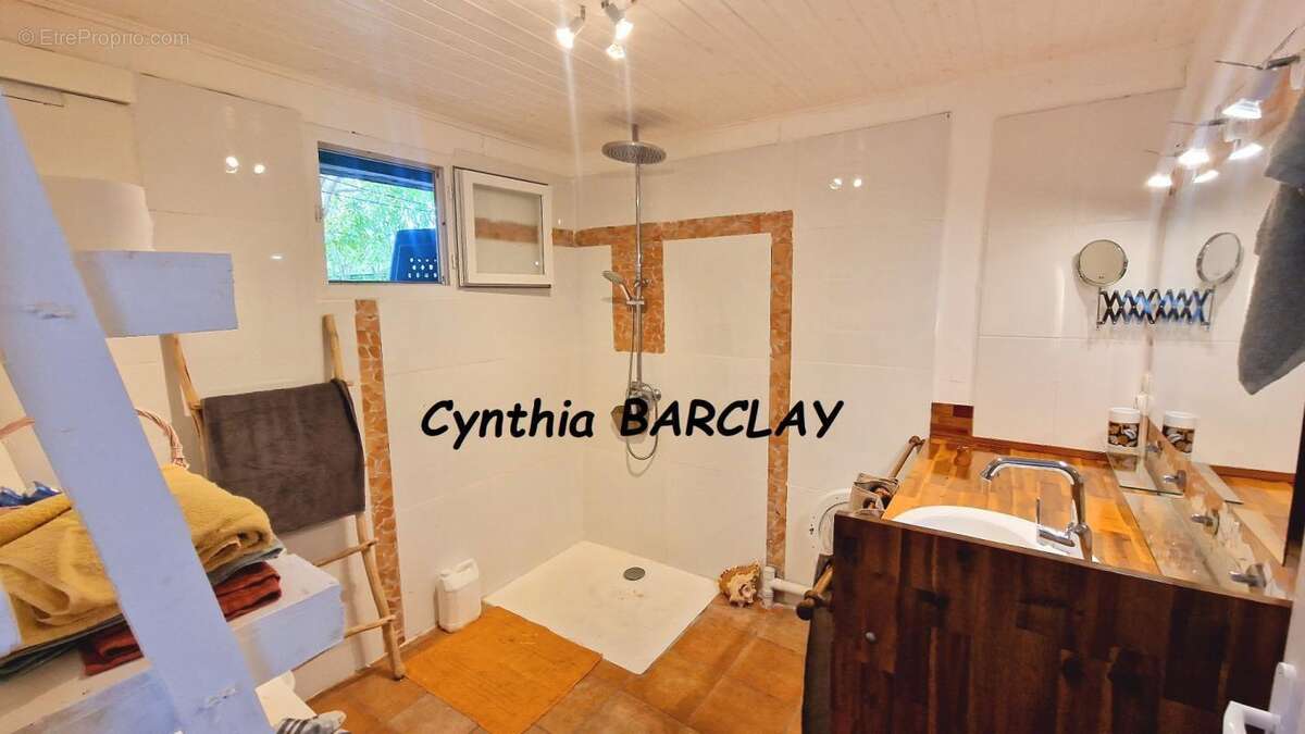 Maison à LES TROIS-ILETS