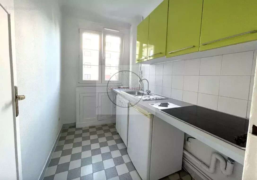 Appartement à PARIS-20E