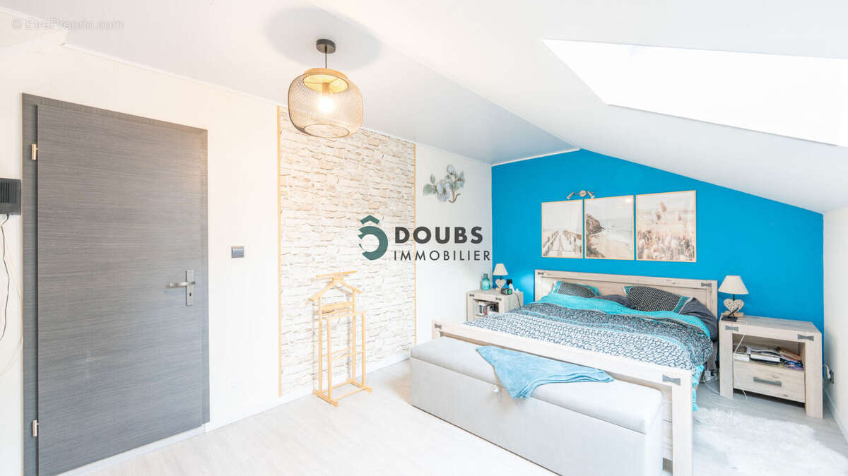 Maison à GUYANS-VENNES