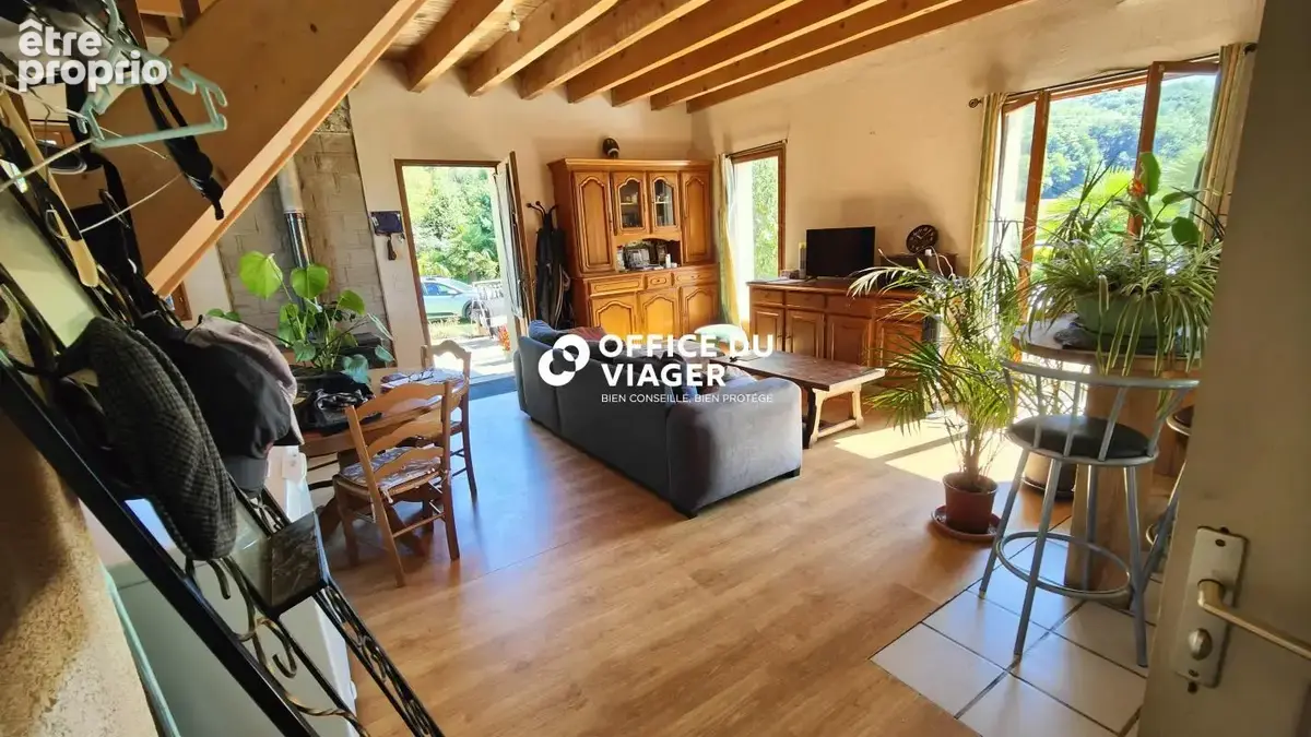 Maison - 4 pièces - 118 m² - photo 2