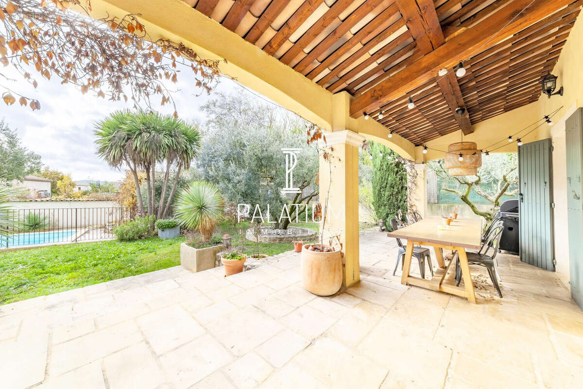 Maison à PIERREVERT