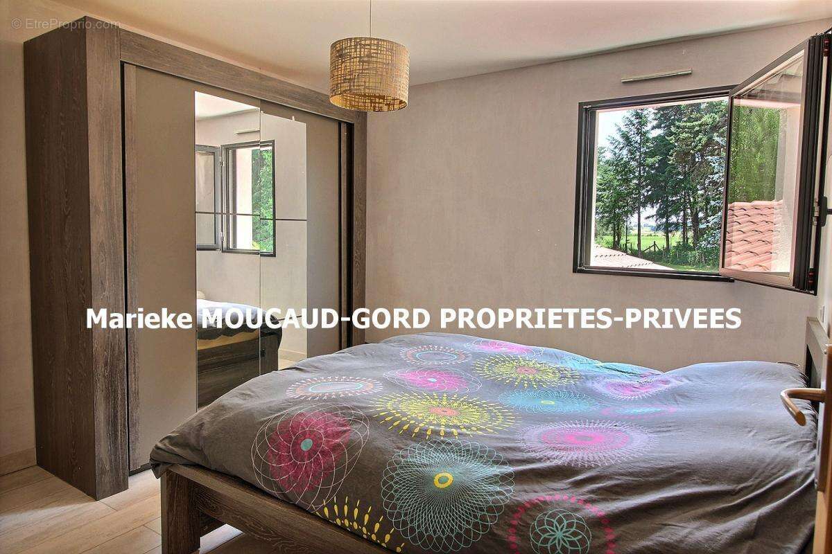 Maison à CRAPONNE-SUR-ARZON