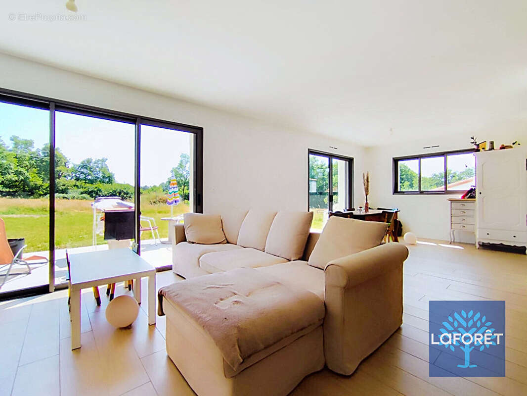 Maison à LANDERONDE