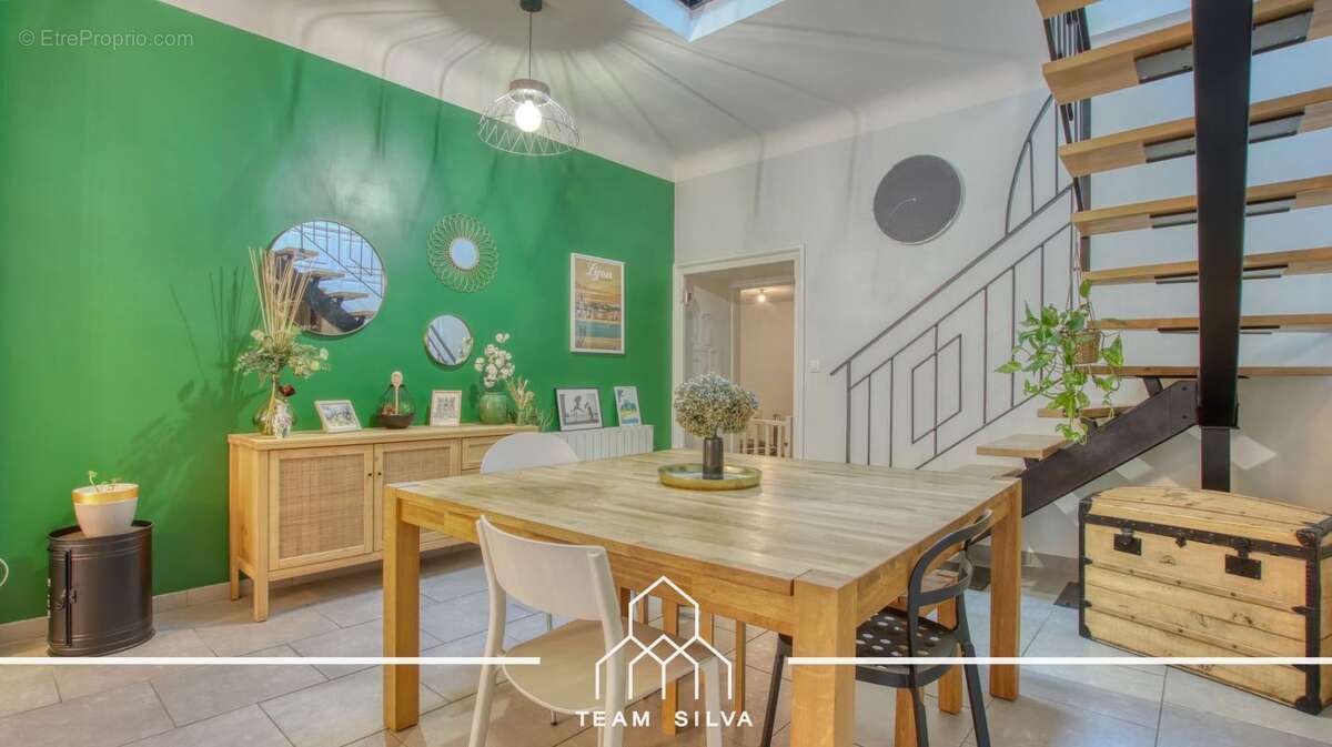 Appartement à SAINT-SYMPHORIEN-D&#039;OZON