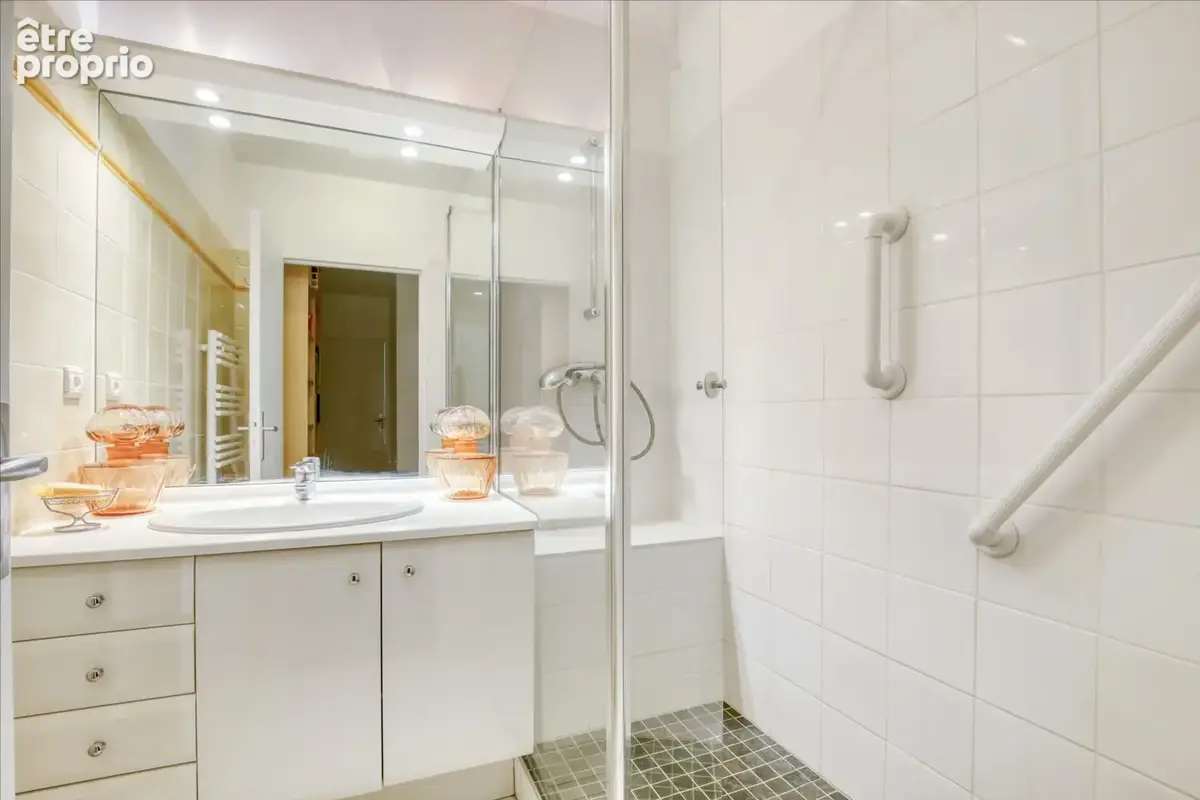 Levallois-perret – 3 pièces – 67,28 m² – terrasse & balcon – cave – parking possible un emplacement recherché situé rue louis ro - photo 14