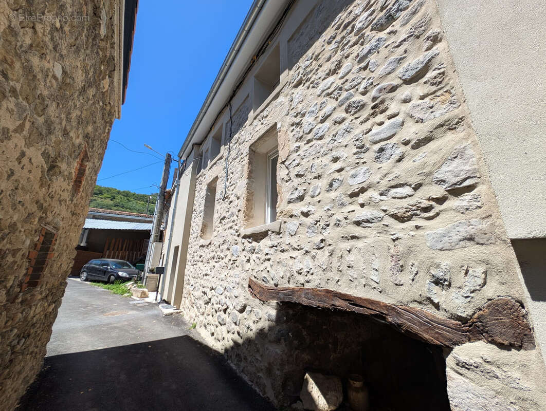 Maison à SARRAS