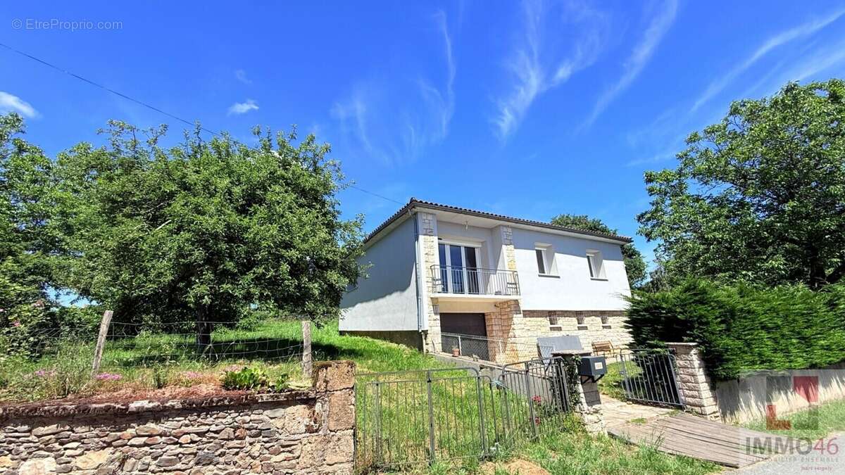 Maison à SAINT-MAURICE-EN-QUERCY