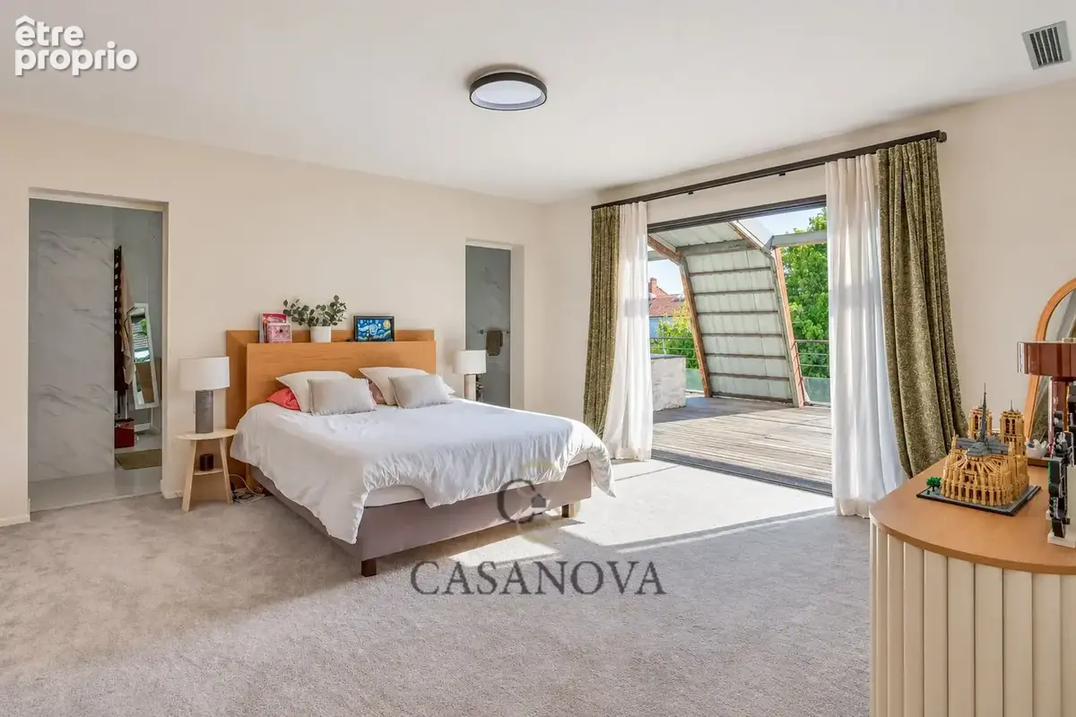 Co-exclusivité : Maison contemporaine avec piscine, terrasse et double garage Montpellier centre Arceaux - photo 9