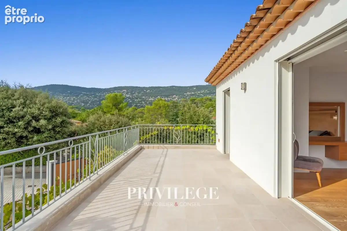 Peymeinade — Villa contemporaine de première main, piscine et ascenseur - photo 25