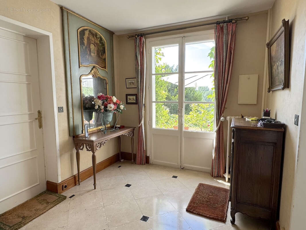 Maison à CHINON